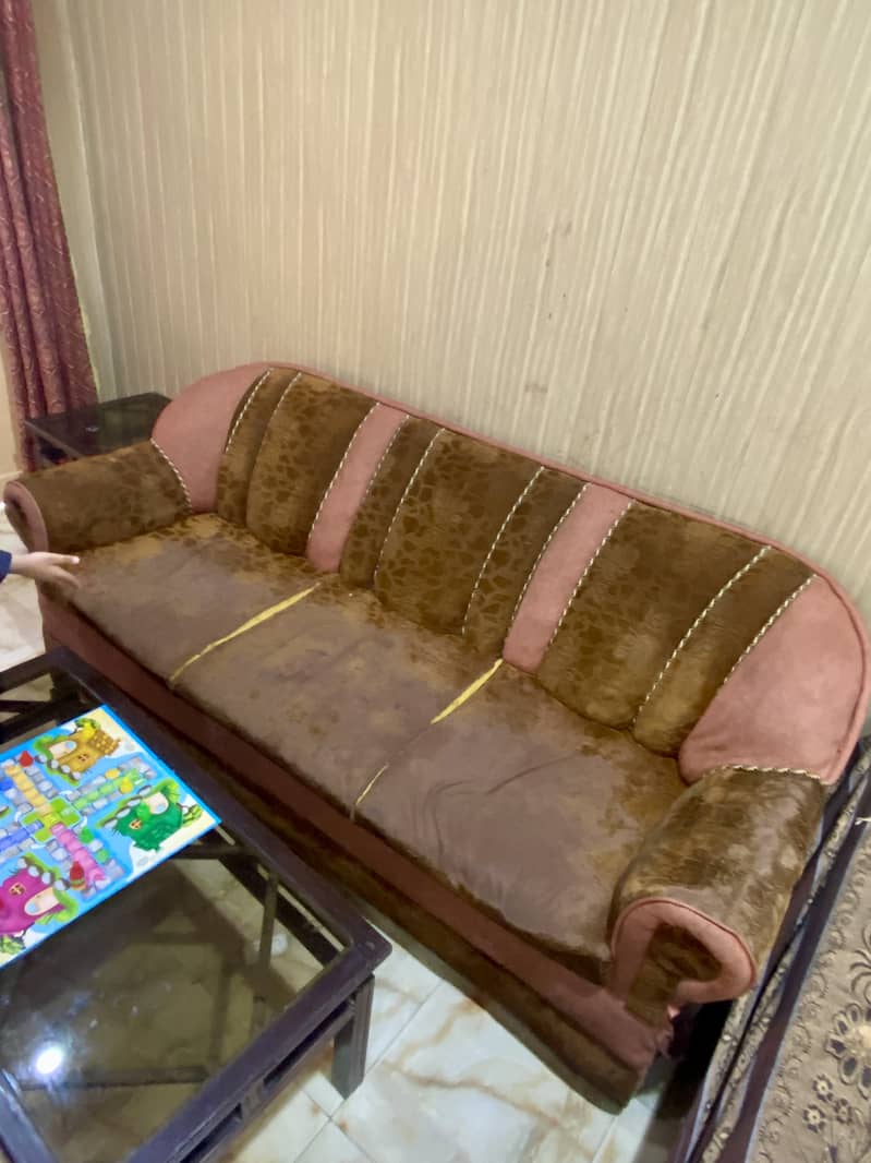 Sofa Set in Average useable condition 0