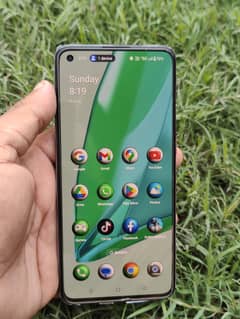 OnePlus 9R 8GB 128GB condition 10 by 9 back break only