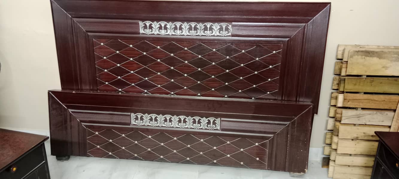 king size double bed with side tables and mirror 1