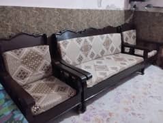 Complete sofa set with table &  divider
