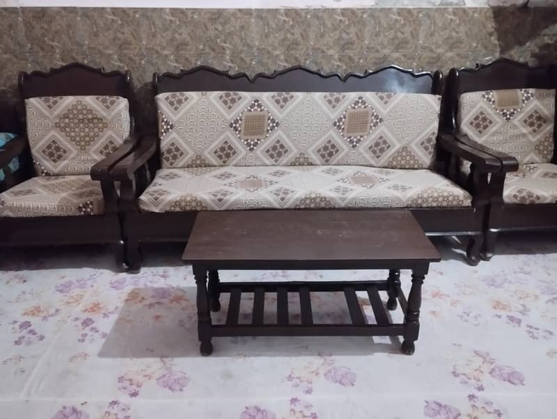complete sofa set with table & divider 3