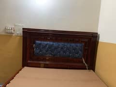 Bed double size full 2 3 months use only shesham ki lkri