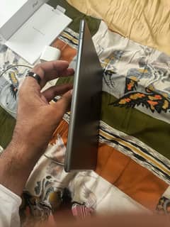 iPad 9th gen 10/10 With orginal Box,Charger Complete. Exchange possible