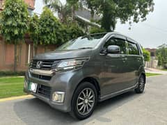 Honda N Wgn 2014/18 Custom (Full Options)
