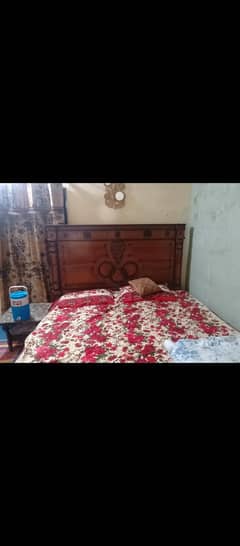 wooden bed or side table mattres 10/10