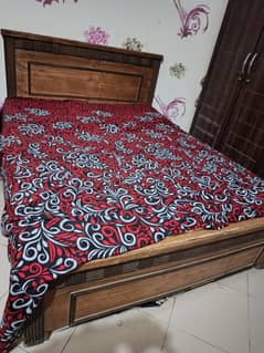 Queen size bed with mattress