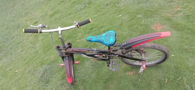 good condition 10/10 new Tyre