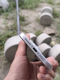 Iphone 15 plus 128gb 89 bh and waterpack