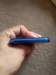 Nova 3i 4/128 with box