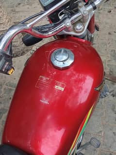 Honda 70 for sale condition is good all geinen contact 03434580305