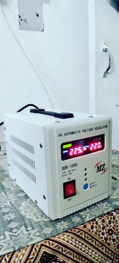Digital Voltage Stabilizer SDR-1000 | 1000VA | Heavy Duty | Like New