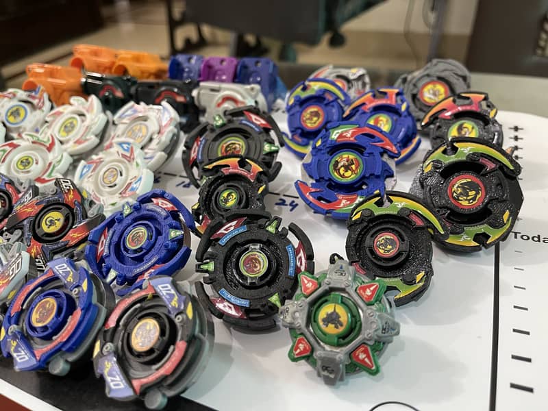 Beyblades Dragoon MSUV, MS, GT, G, V2 / Dranzer MS, GT, G,F, S & HMS 2