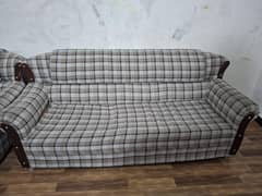 5 seater big sofa ( condition 4/10]