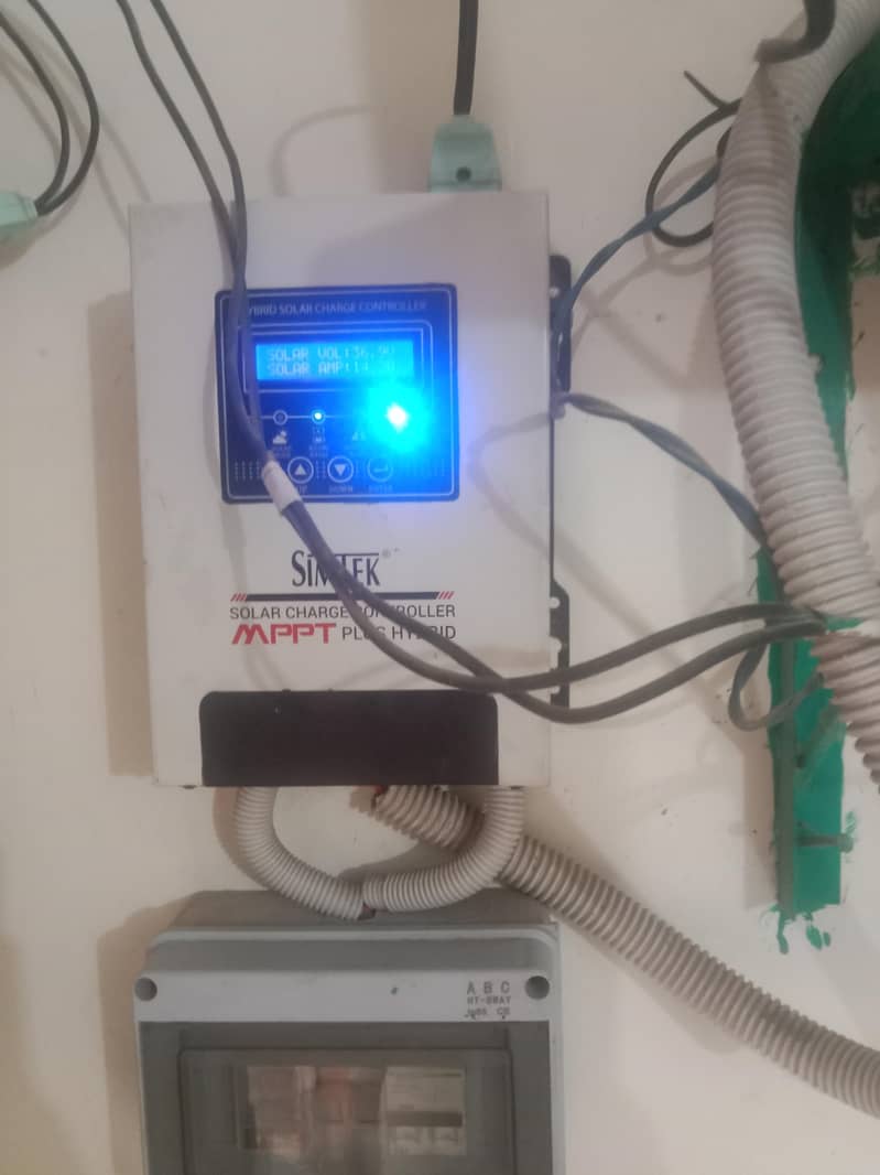 simtek mppt 60A 2