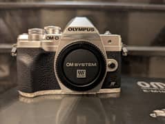 Olympus OM-D E-M10 Mark IV Mirrorless Micro Four Third Camera