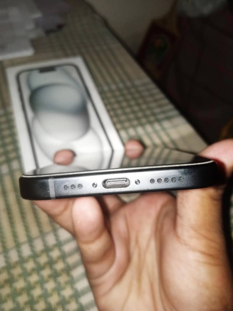 iphone 15 Non Pta 128gb 10/10 Just Open Box Cycle Count (4) 1