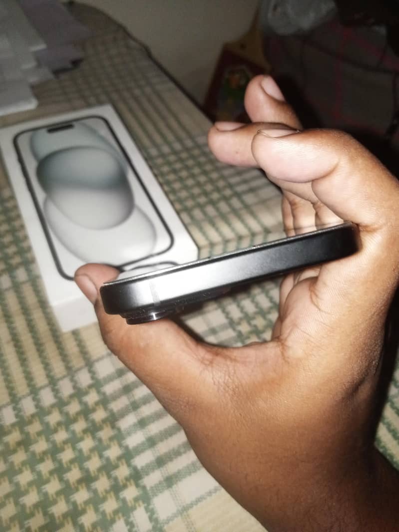 iphone 15 Non Pta 128gb 10/10 Just Open Box Cycle Count (4) 2