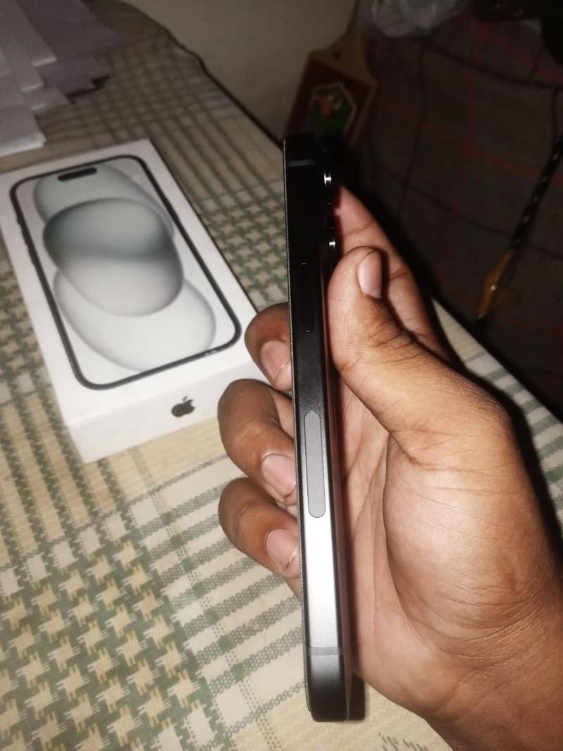 iphone 15 Non Pta 128gb 10/10 Just Open Box Cycle Count (4) 3