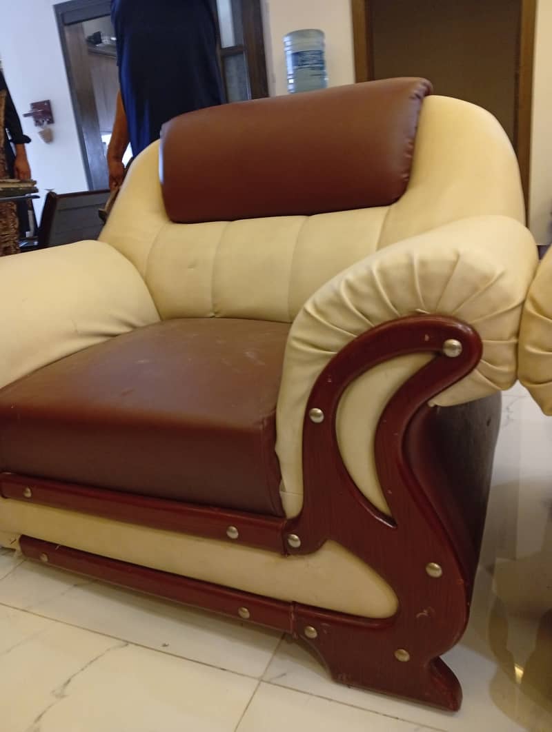 Sofa set in Good Condition| Sofa set for sale in Lahore 3