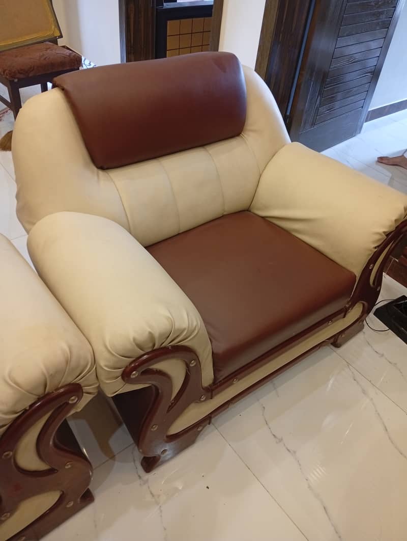 Sofa set in Good Condition| Sofa set for sale in Lahore 4