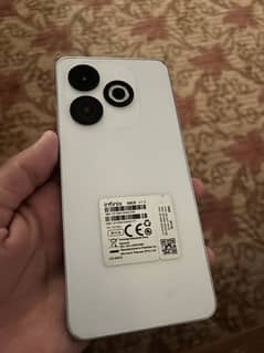 Infinix smart 8 4/64