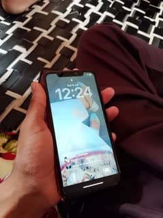 I phone 11 jv penal change hai Acha hai FACc id disable True Tone ok
