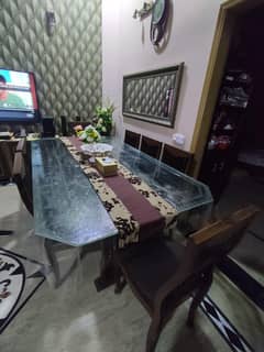 8 seater dinning table for sale.