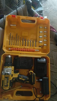 DeWalt battery  100 %