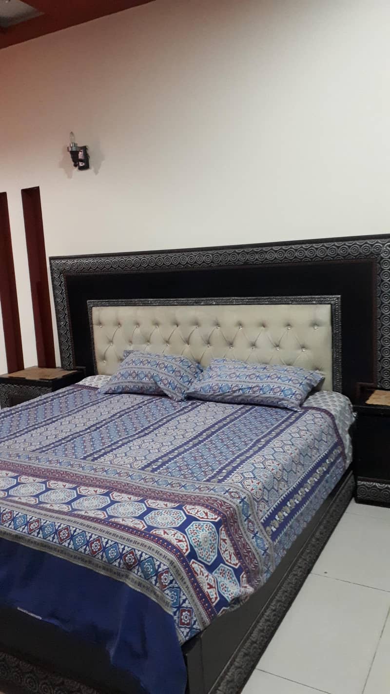 bed set with two side tables and dressing table and mattres 0