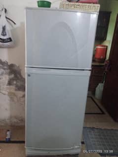 dawlance refrigerator
