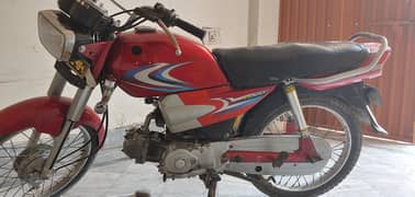 Yamaha Janoon 4Strock 100cc 2011 model red color