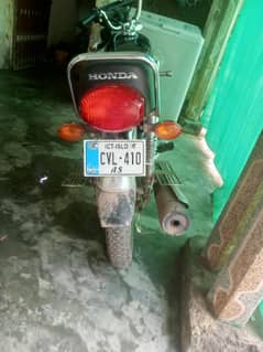 125