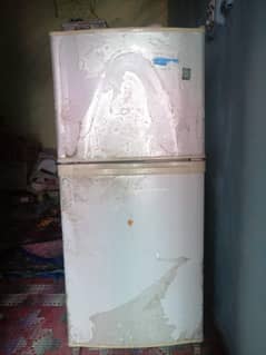 Used Refrigerator For Sale Amount Rs. 18,000