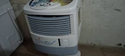 Room air cooler