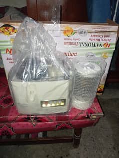 National Juicer Blender and Grinder 4 in 1 all ok new hai no used