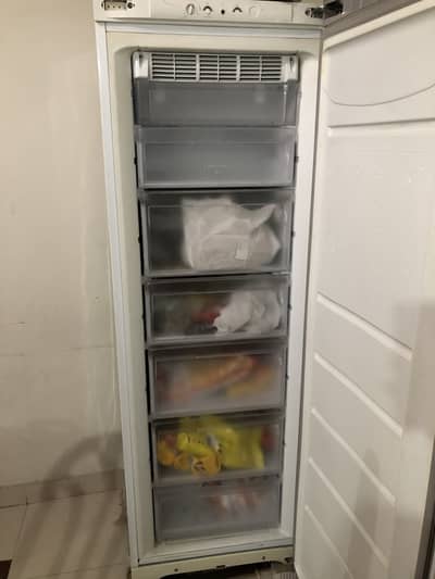 Upright Deep Freezer 7 Drawers 202 Litres Excellent Working Condition