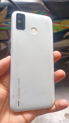 spark 6 Go 4/64 box with phone