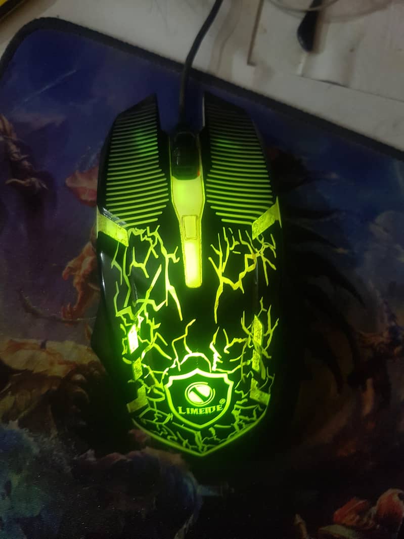 this rgb keyboard and mouse with box 1