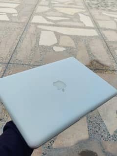MacBook late 2009 with Graphic Card