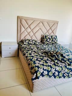 new bed set 10/10  dressing side table mattres