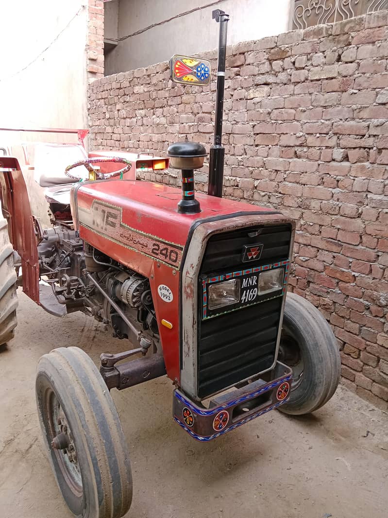 toractar 240 0