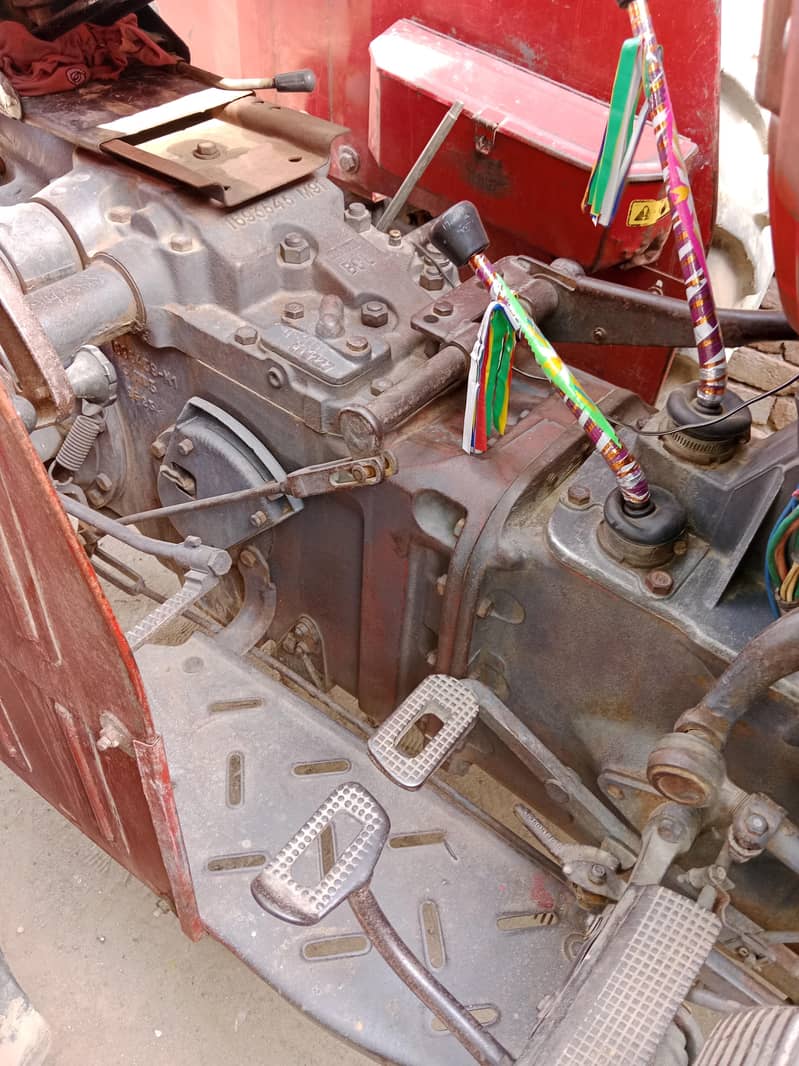 toractar 240 9