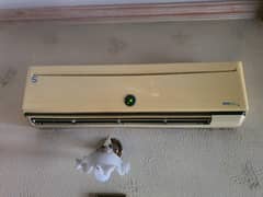 PEL 1.5 non inverter just like brand new non repaired