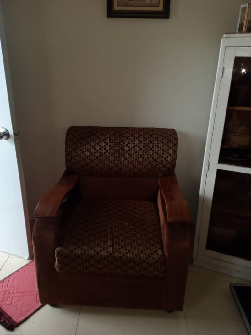brown colour sofa set. 1