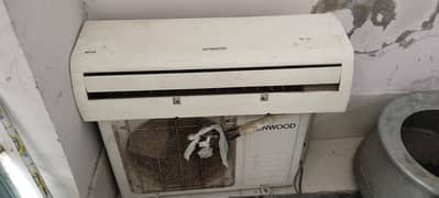 Kenwood 1.5 ton ac