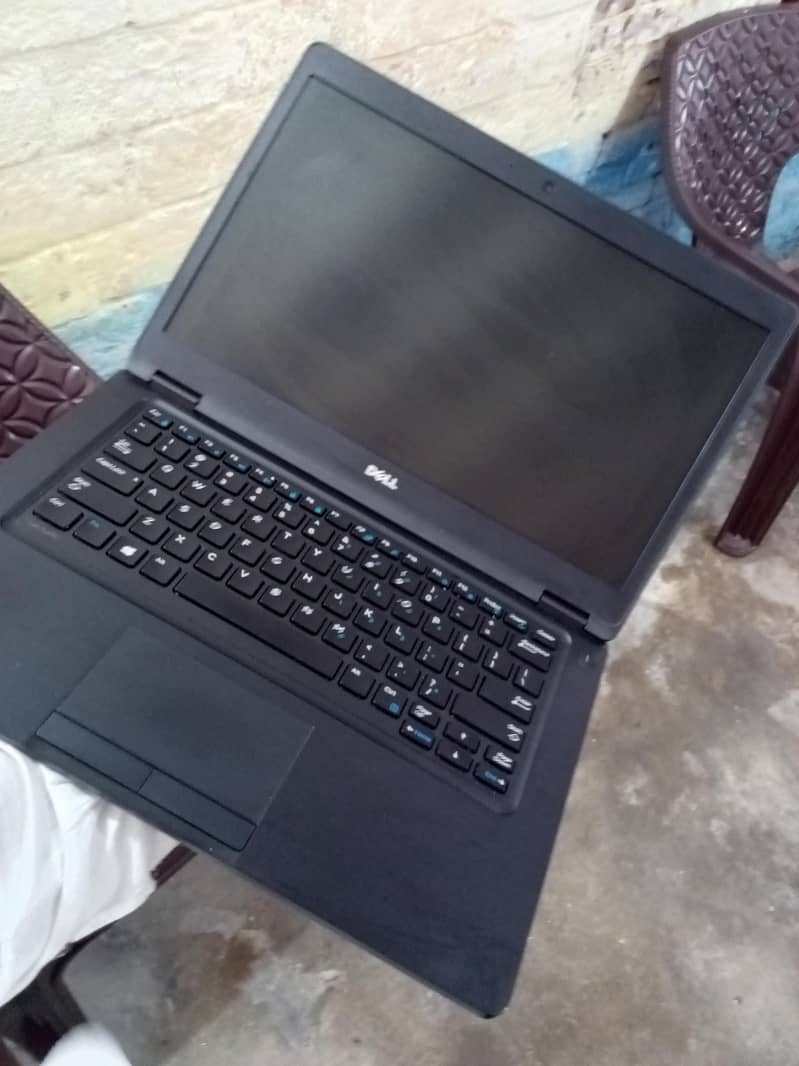 I sell my Dell latitude neat and clean 10/10 condition 2