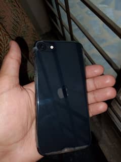 Iphone SE 2020 with 3 Covers and Box