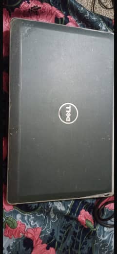 Latop dell core i3 512 gb