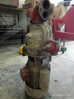 water pump double ampeler working condition but seal leaked