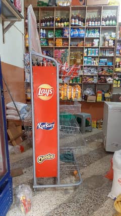 Lays stand